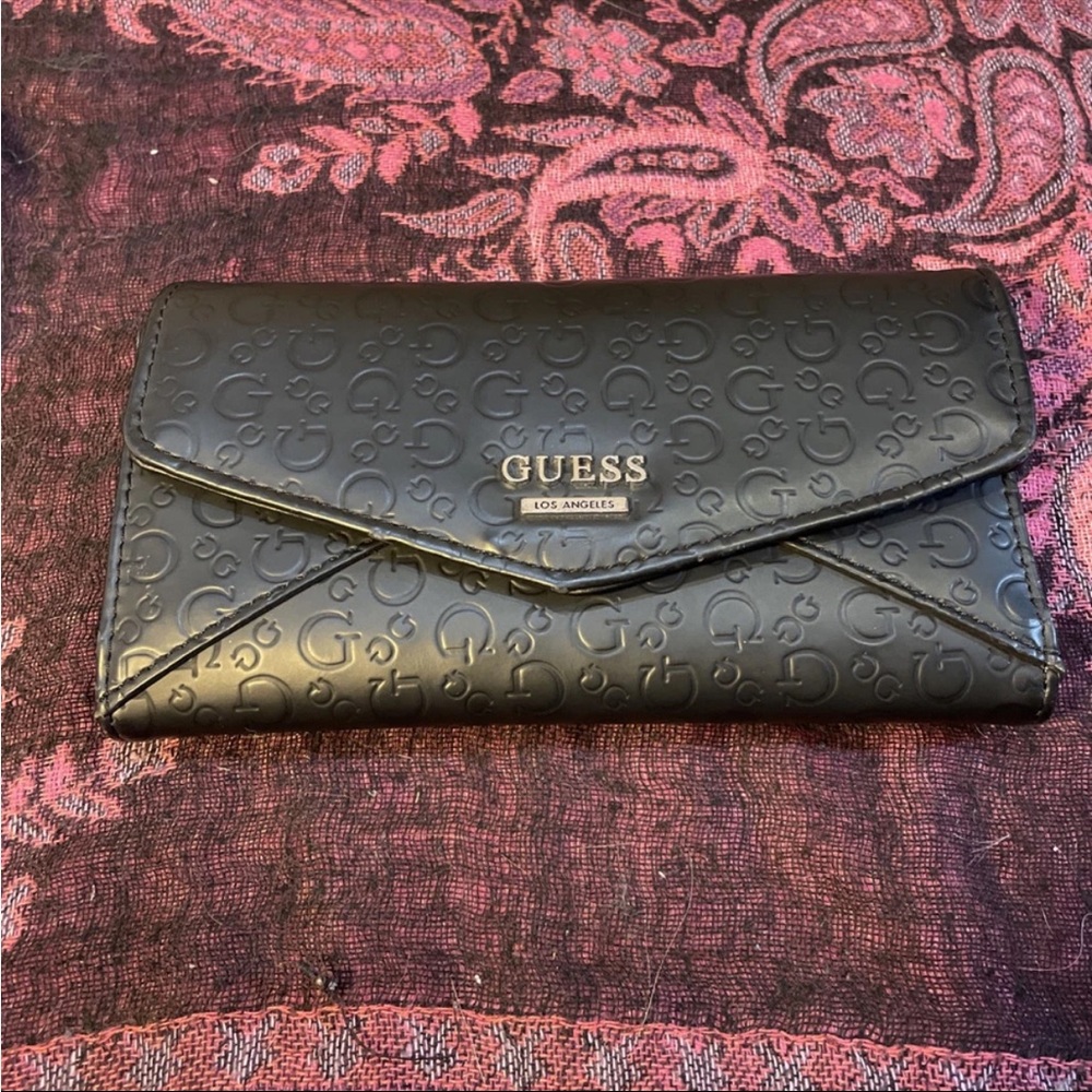 GUESS Women's Logo Print Trifold Slim Wallet Clutch Bag - Black